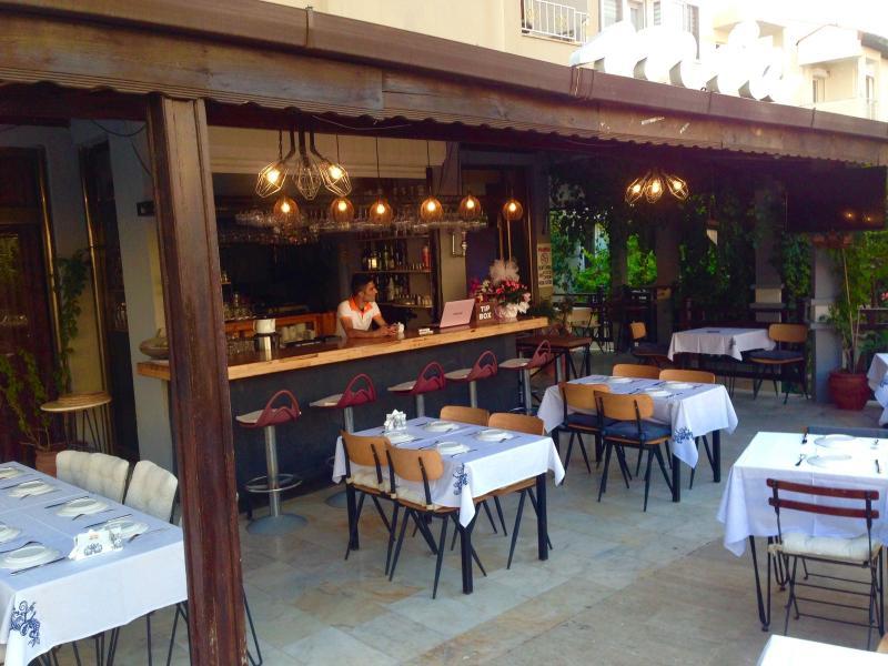 Hotel Hani Armutalan Exterior photo